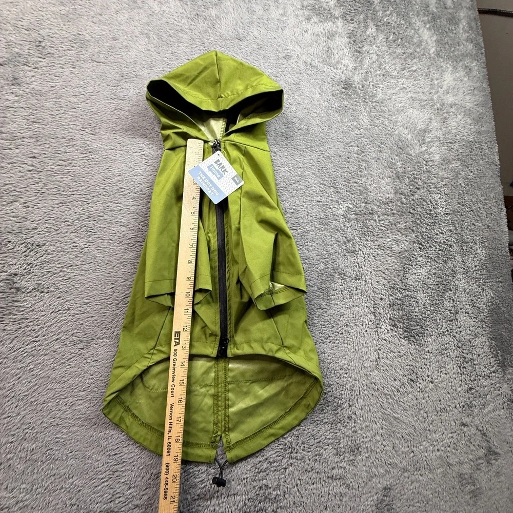 BARK Home Dog Rain Coat Jacket Lightweight Soft Shell Green NWT M/L